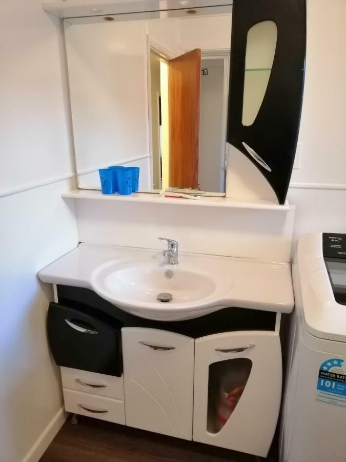 Homestay Double Room, Near The City Center Christchurch Exterior foto
